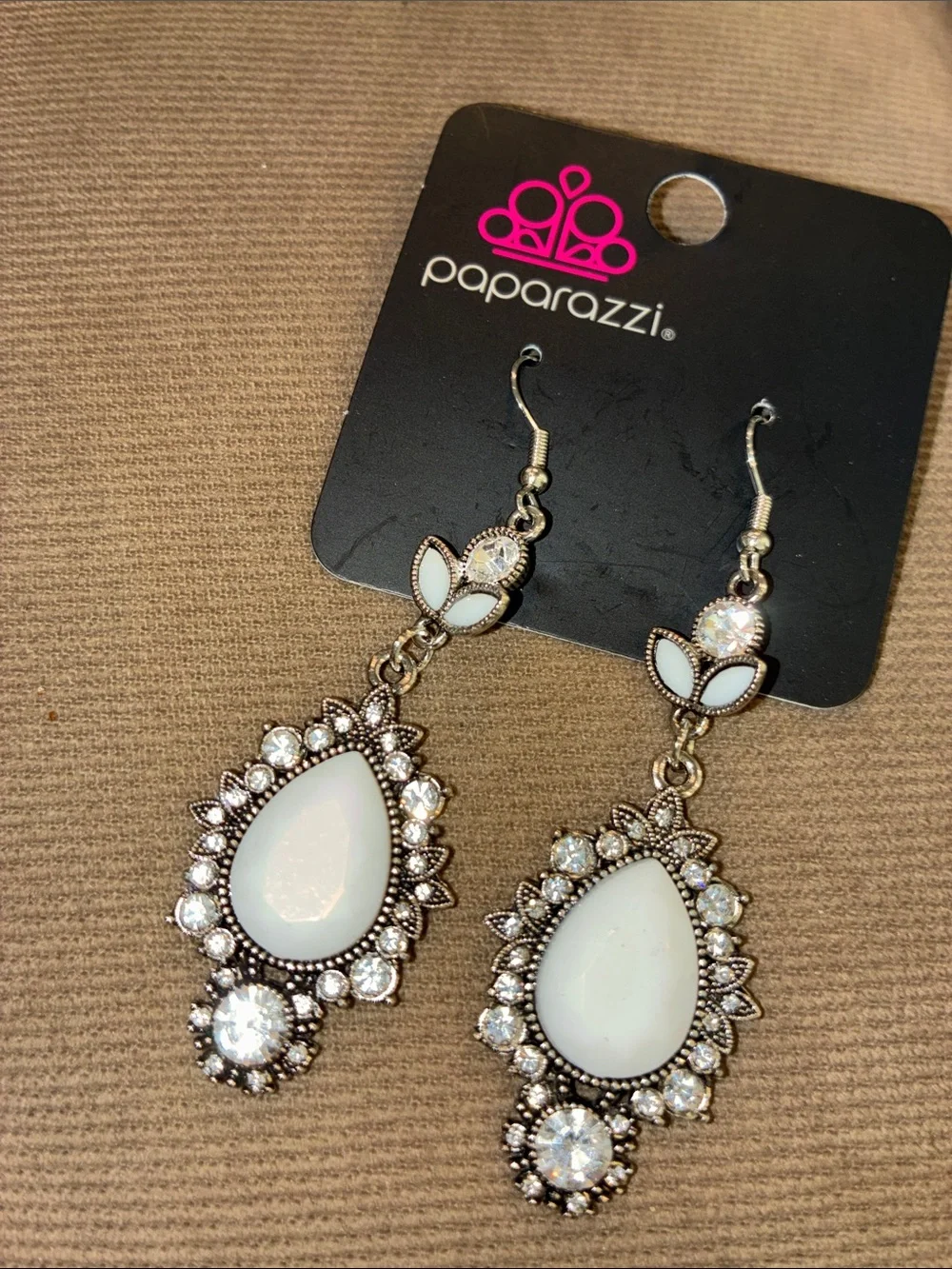 New! Selfie Esteem Vintage-Inspired White Teardrop Rhinestone Dangle Earrings